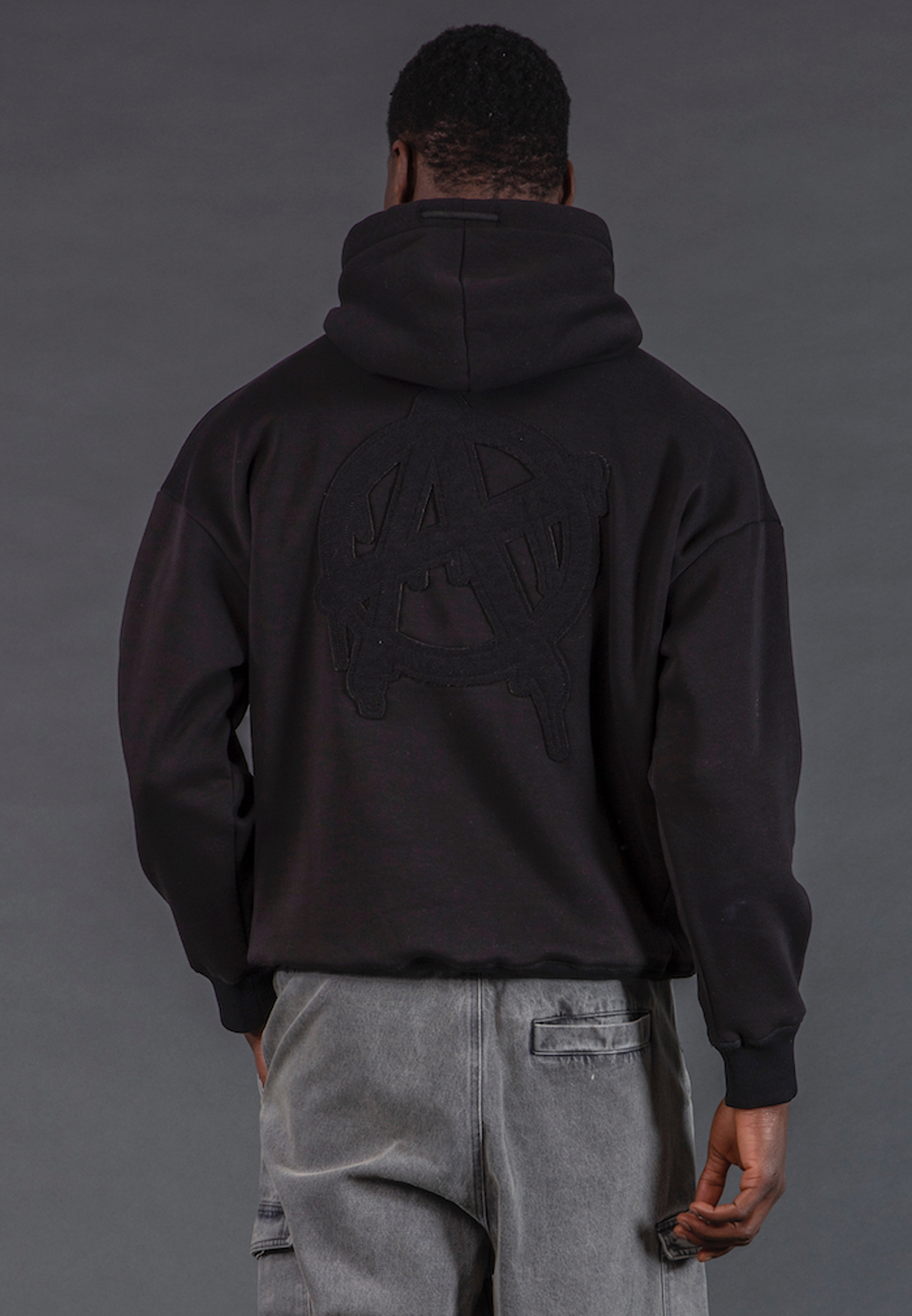 ANARCHY APPLIQUE HOODIE BLACK