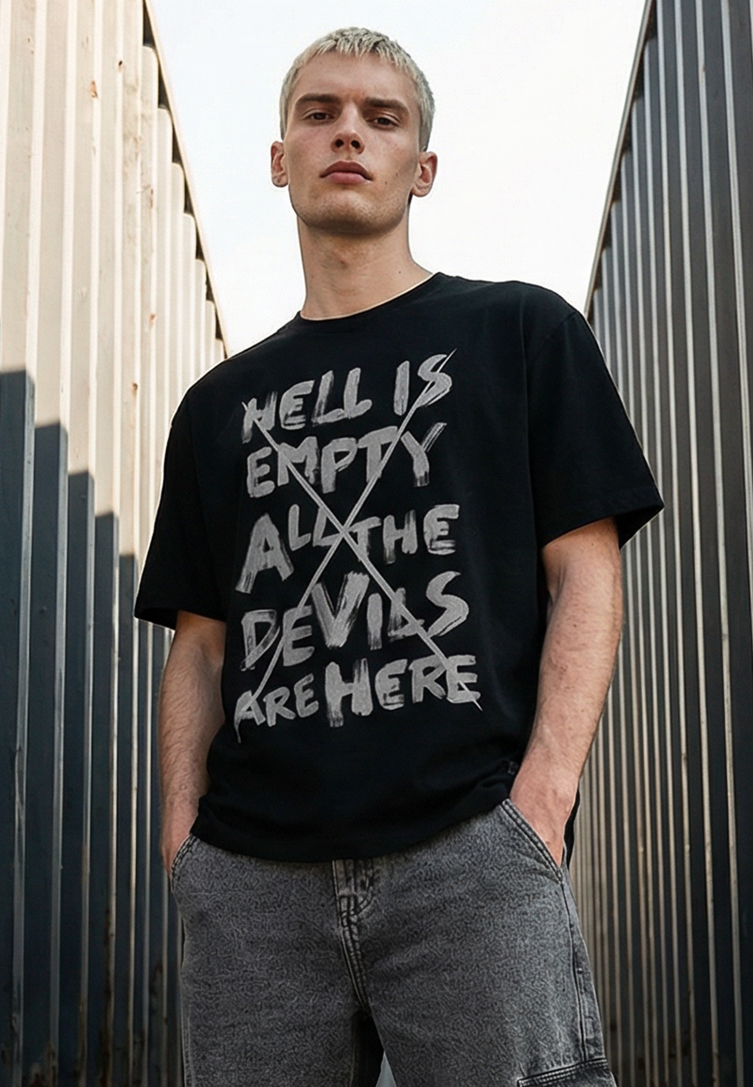 HELL IS EMPTY T-SHIRT BLACK